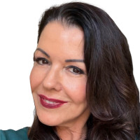 Claudia Zimmermann - Medium, Lichtarbeiterin und Yager Code Coach