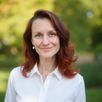 Elle Nordmann - Lenormand Kartenlegerin am Telefon